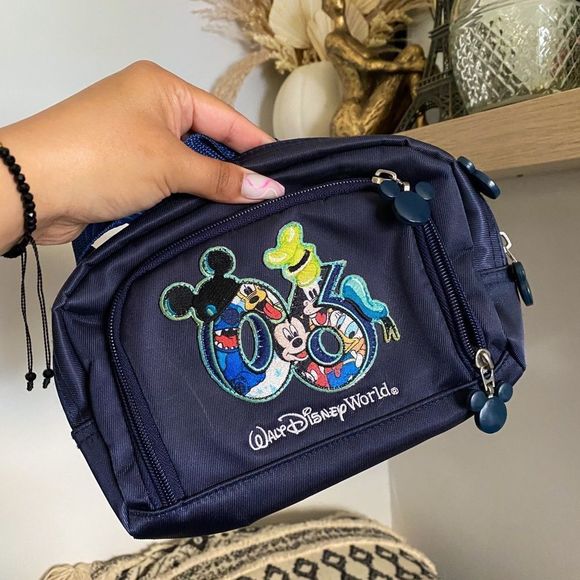 Disney Mickey vintage Fanny pack - Picture 5 of 6